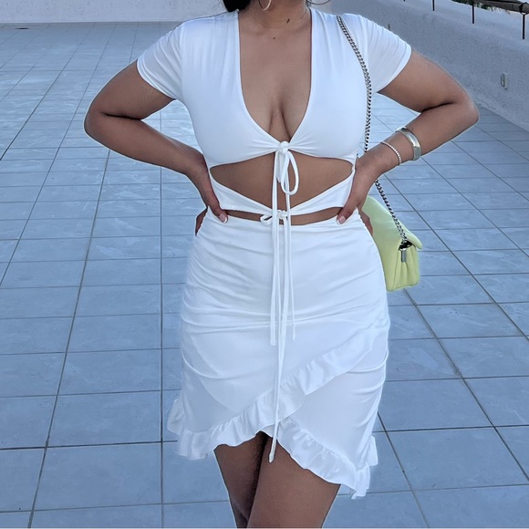 Stunning White shein ruffle tie-front Summer dress - Picture 1 of 6